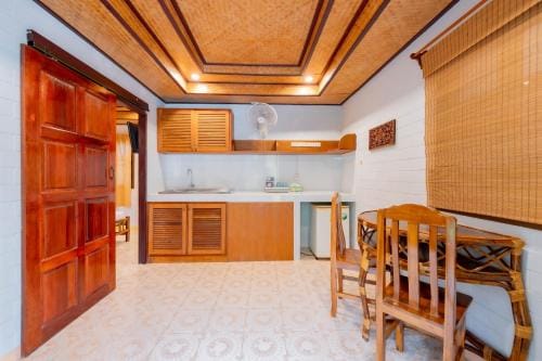 Lightplus Khao Lak Resort in Khuekkhak