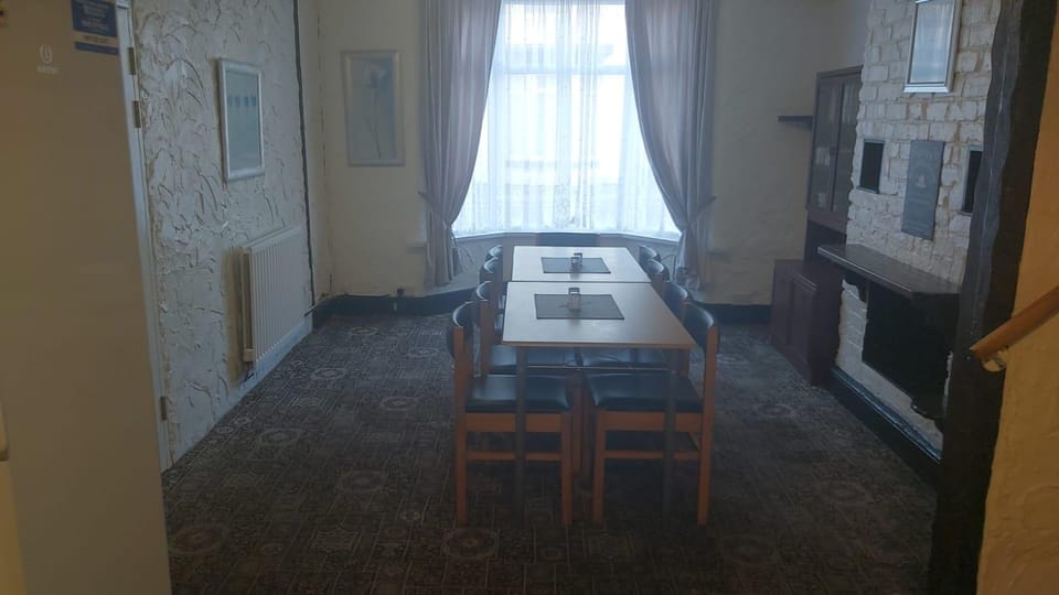 OYO Tudor Lodge - Redcar Beach Hotel in England