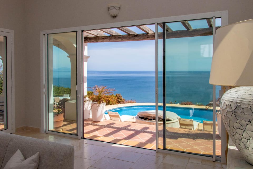 Magnificent villa near Sotogrande Exceptional view Resort in Costa del Sol