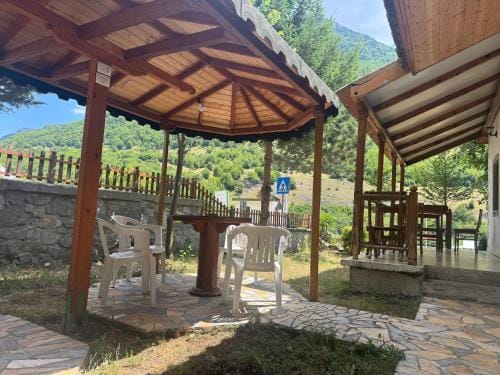 Paja Guesthouse - Camping Hotel in Podgorica Municipality, Montenegro