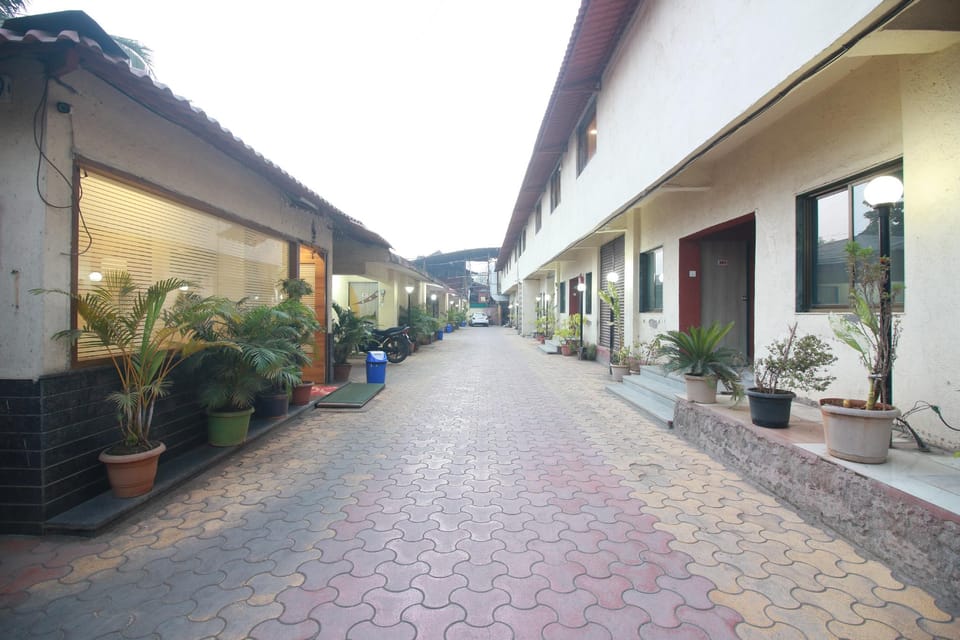 Hotel Nest Inn Residency - Bhiwandi Hotel in Thane