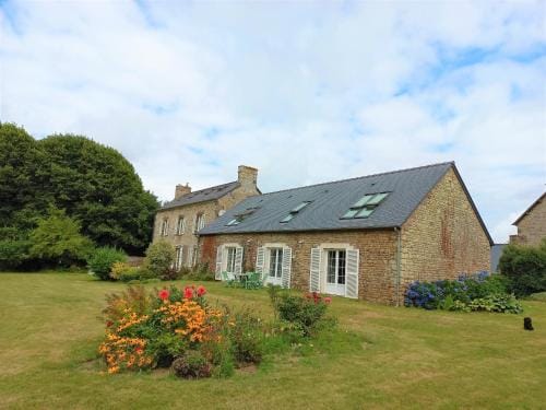 Le Presbytere de Vieuvy Hotel in Normandy
