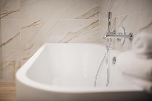 Chambres d'hotes Eucalyptus et Glycine Hotel in Flanders