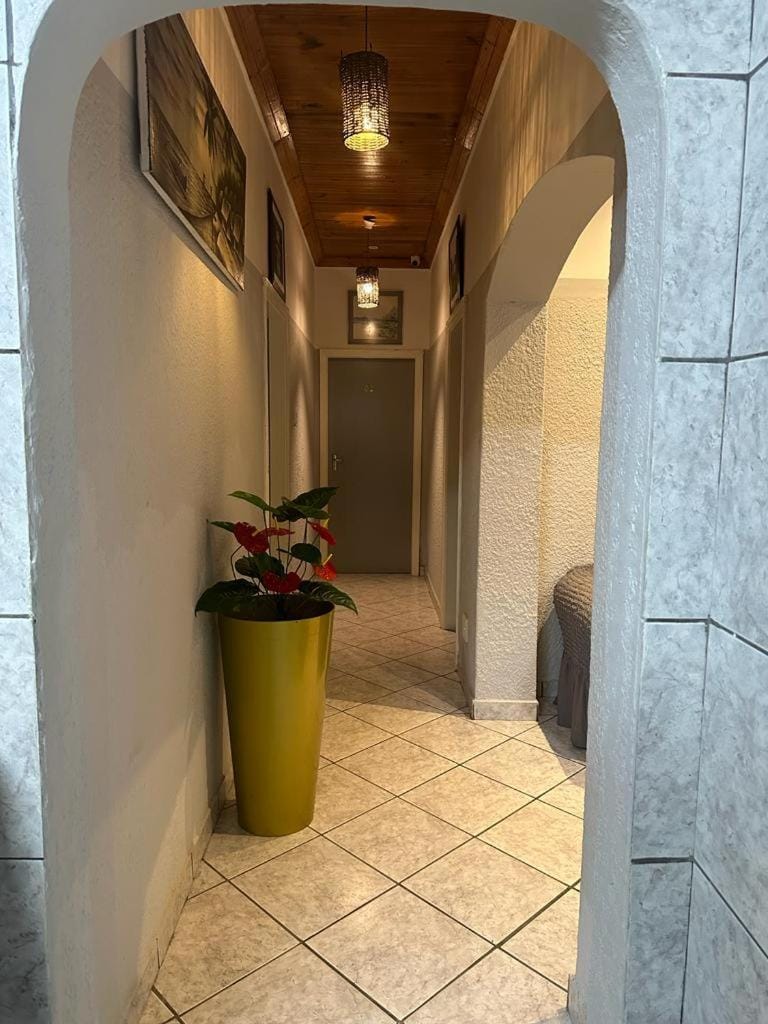 ALEXIA LODGE & SPA Lodge in Cape Town