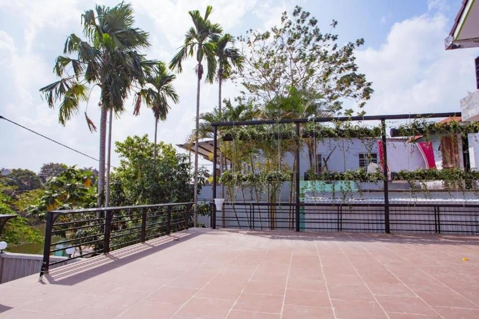 Lucky Home Hotel in Laos