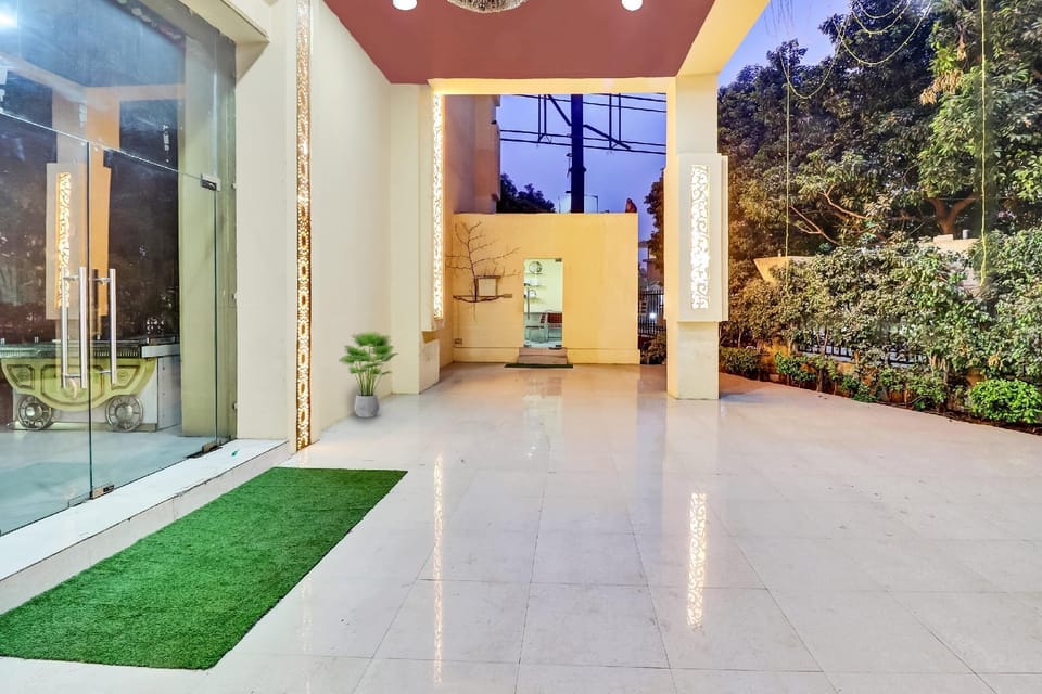 Flagship Hotel Dcrest Hotel in Uttar Pradesh