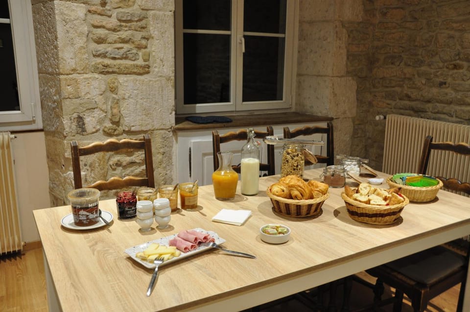 Domaine Ferme Sainte Anne Hotel in Langres