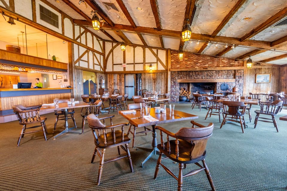 Old Orchard Inn Resort in New Brunswick