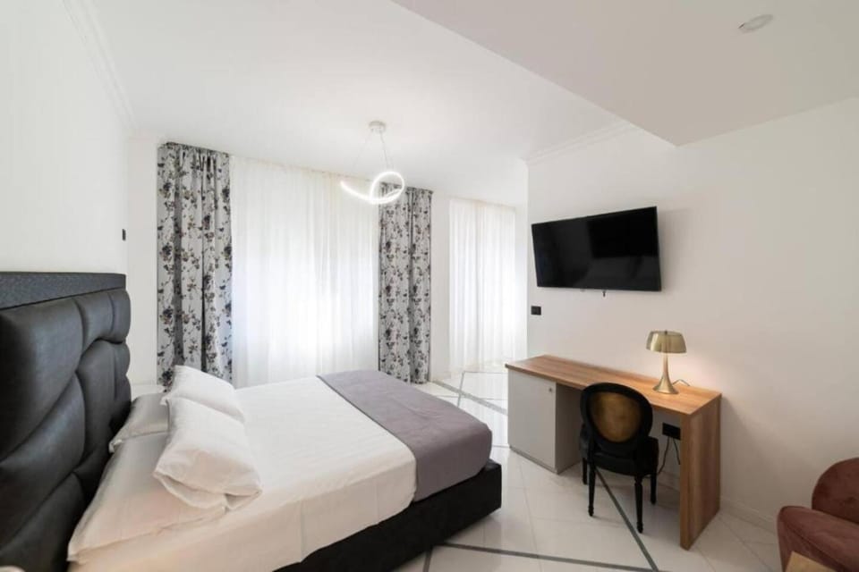 Apart Hotel Suite Italy Naples Chiaia Mergellina Hotel in Naples