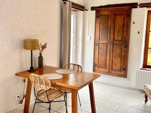 Voila Le Logat - Chambres & Gites Hotel in Centre-Val de Loire