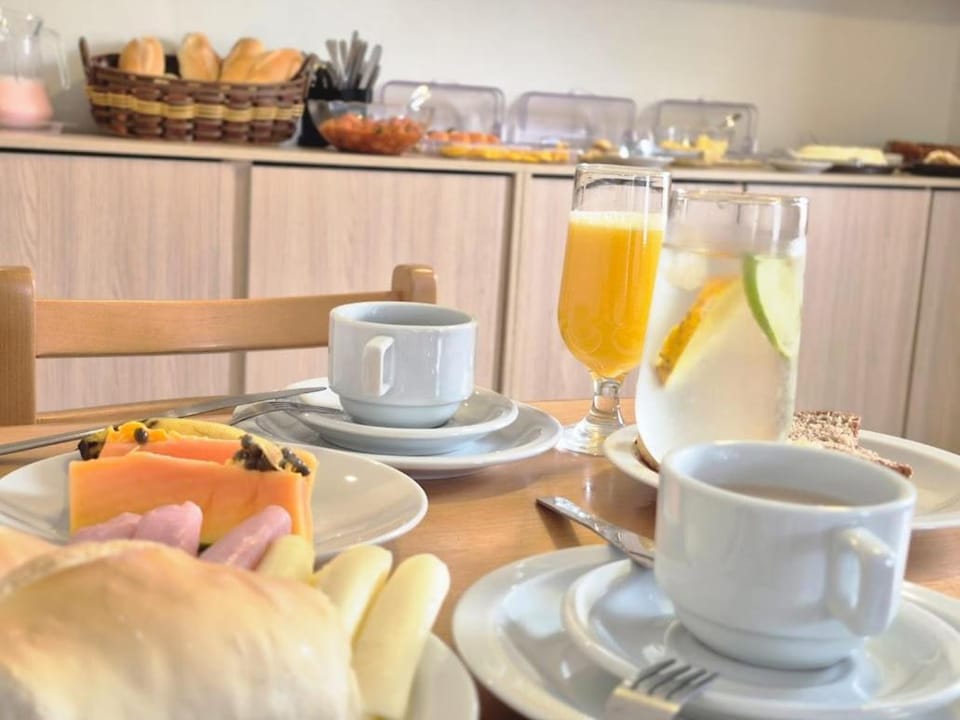 Pousada Suites Phison Inn in Cabo Frio
