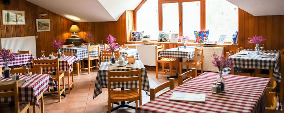 AU CHAT BLEU Hotel in Auvergne-Rhône-Alpes