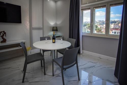 Lady Mary's Luxury Suites Hotel in Naples