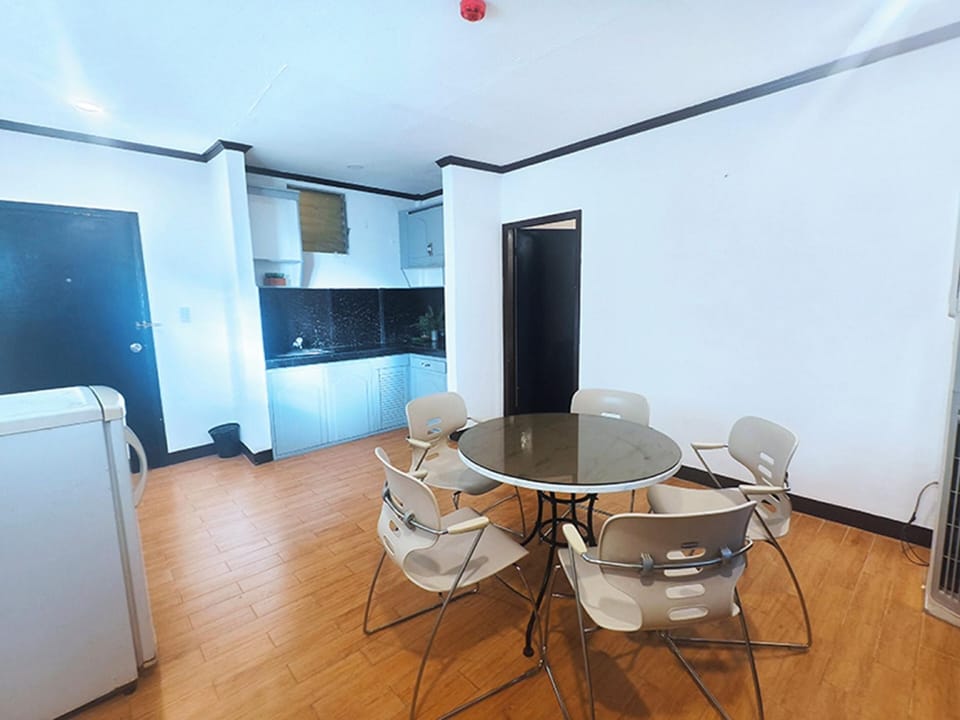 Bluewing Hotel Angeles powered by Cocotel Inn in Angeles