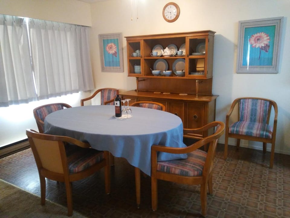 Rosedale Manor Apartment hotel in Duncan