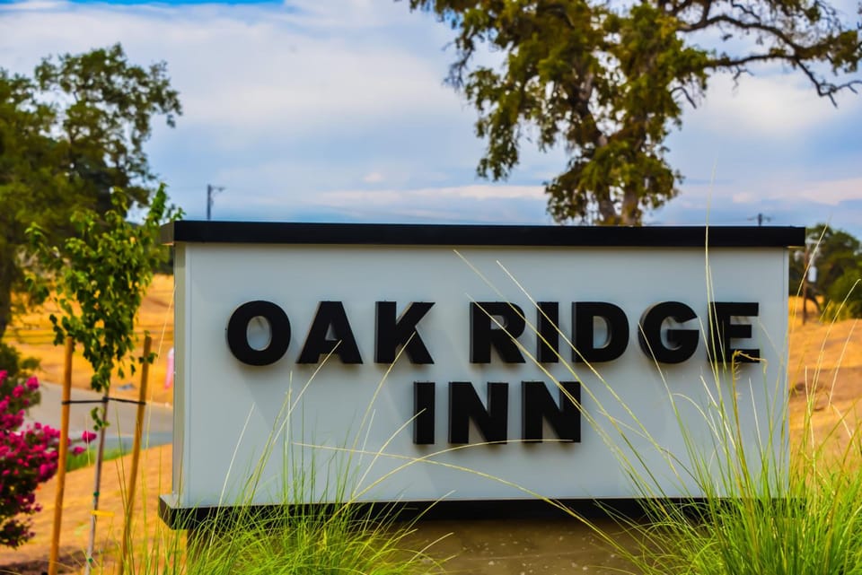 Oak Ridge Inn Hotel in Plymouth