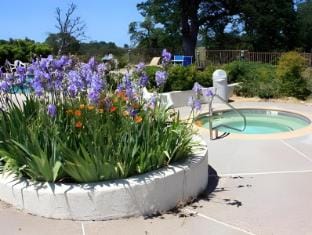 Oak Ridge Inn Hotel in Plymouth