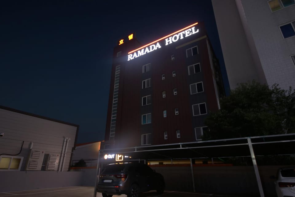 Ramada tongyeong Motel in South Korea