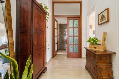 Fabula Rooms 3 Suites with private bathroom Hotel in Bologna