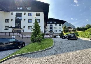 Domizil Thirteen - sauna and glacier view Hotel in Piesendorf