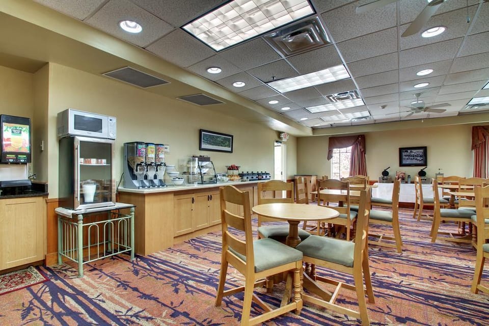 The Lodge On Lake Oconee Hotel in Lake Oconee