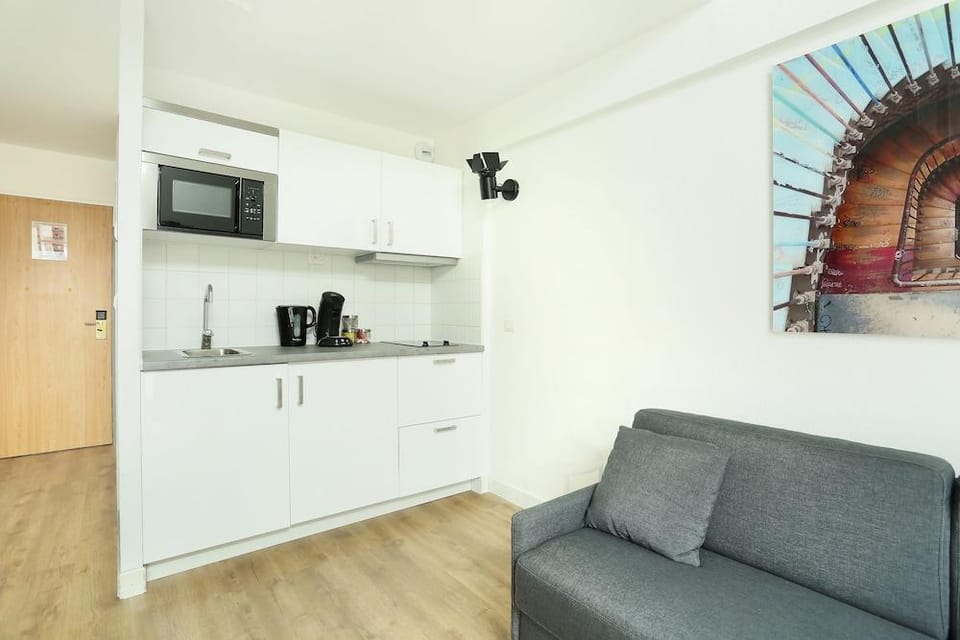 Short Stay Group Residence Les Lilas Serviced Apartments Hotel in Paris