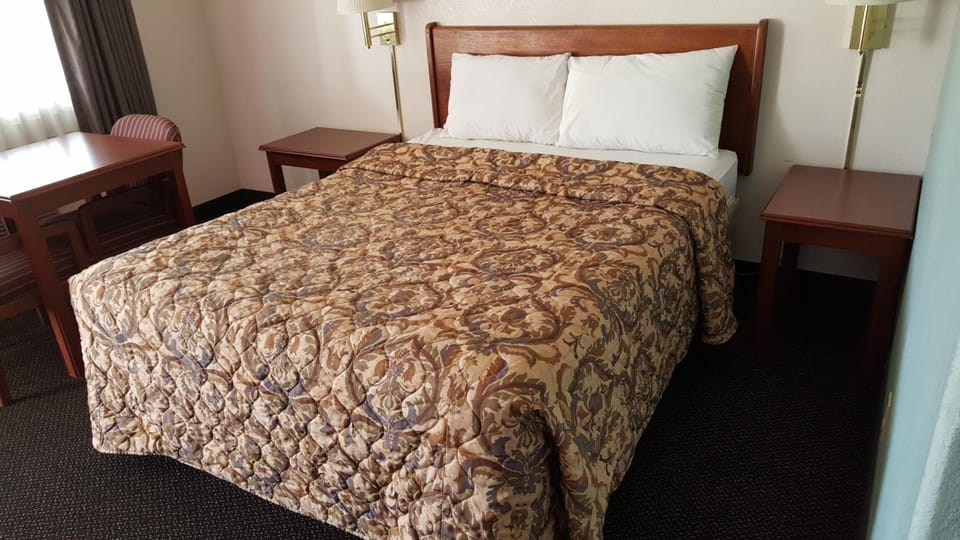 Valley Inn - Lebanon Oregon Motel in Willamette Valley
