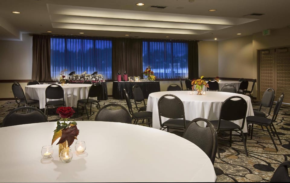 Red Lion Inn & Suites Olympia, Governor Hotel Hotel in Olympia