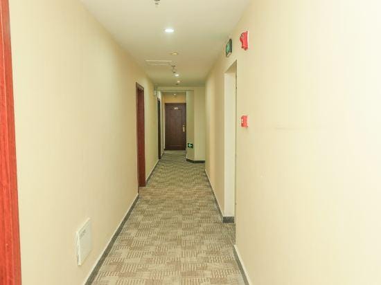 Yazhong Hotel Kunming Hotel in China