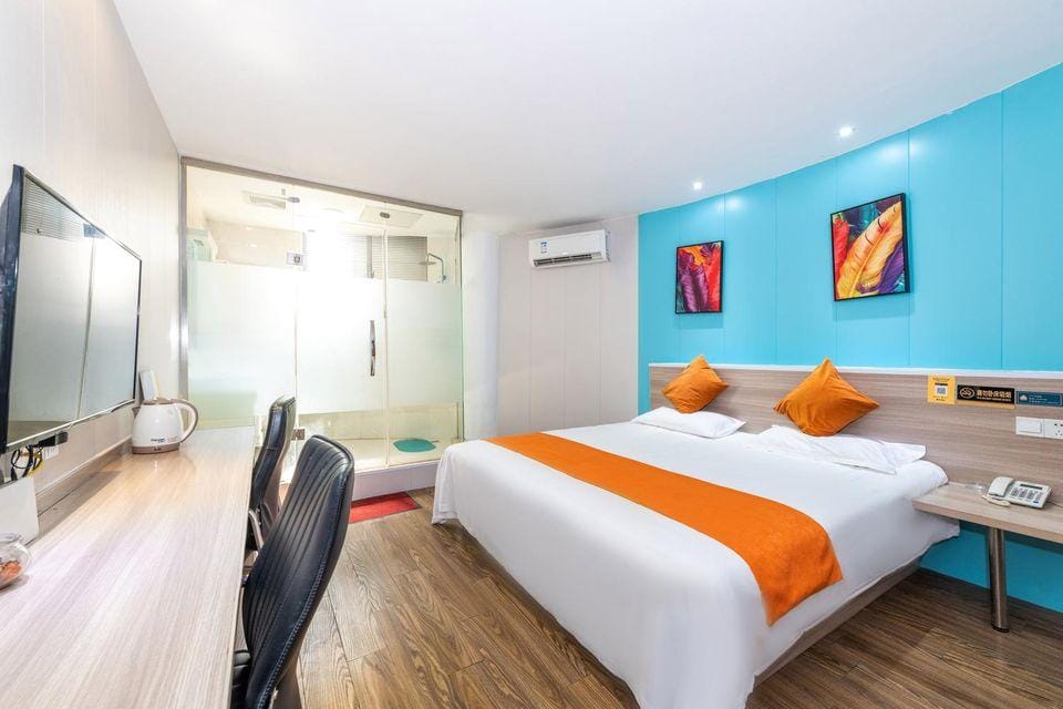 Hello Light Hotel (Nanjing South Railway Station North Square) Hotel in Nanjing