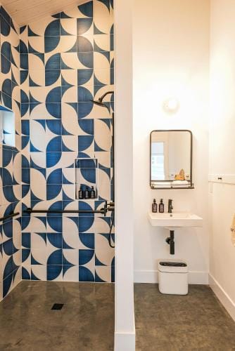 Longboard Studio includes King Bed and Kitchenette Inn in Stinson Beach