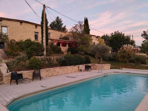 HAMEAU DE LA SAVOUILLANE Hotel in Buis-les-Baronnies