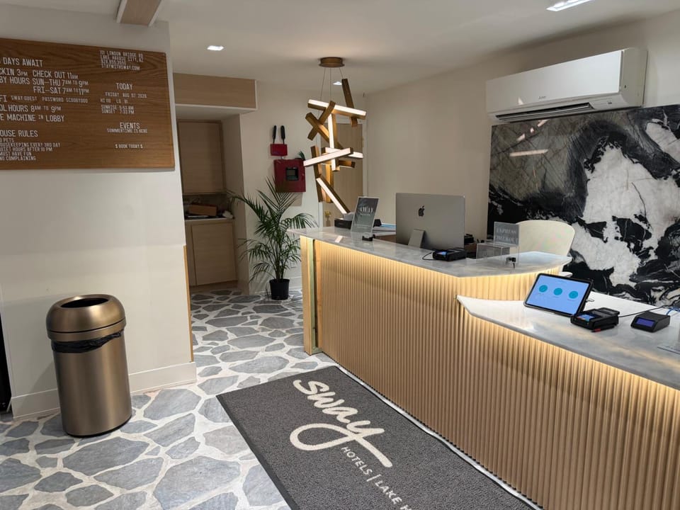 Sway Hotel Lake Havasu Motel in Lake Havasu City