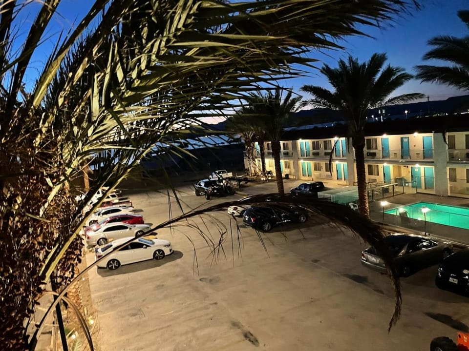 Sway Hotel Lake Havasu Motel in Lake Havasu City