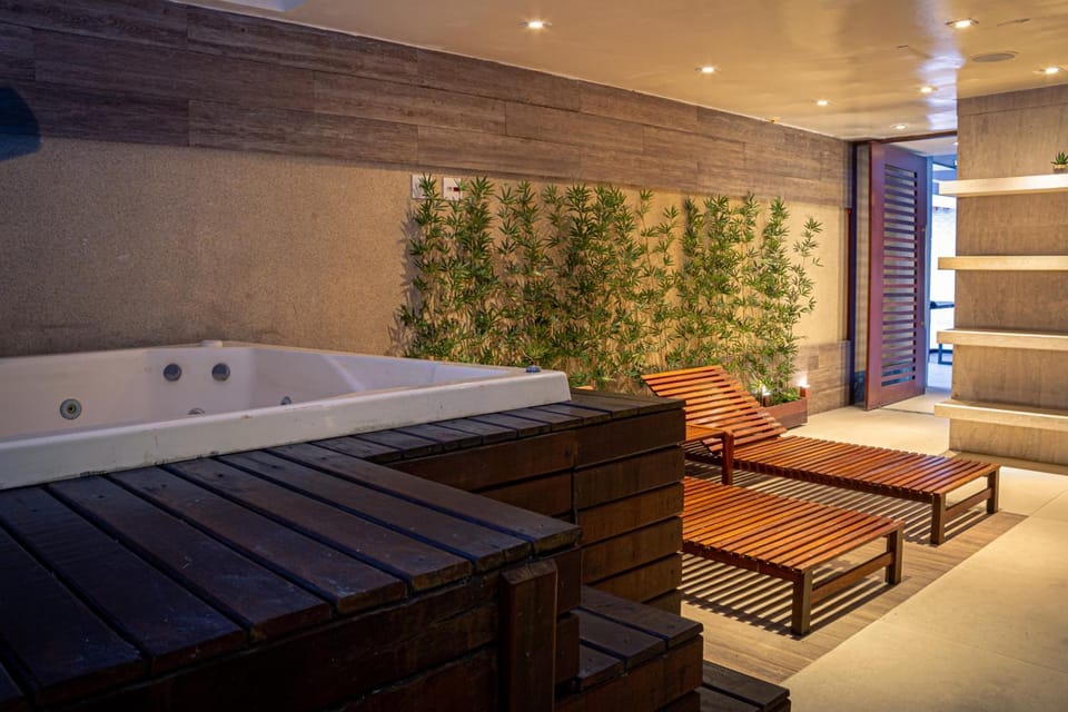 Hot tub