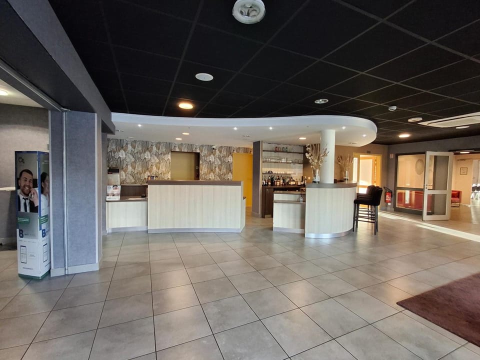 Brit Hotel Vannes - Theix Golfe du Morbihan Hotel in Brittany