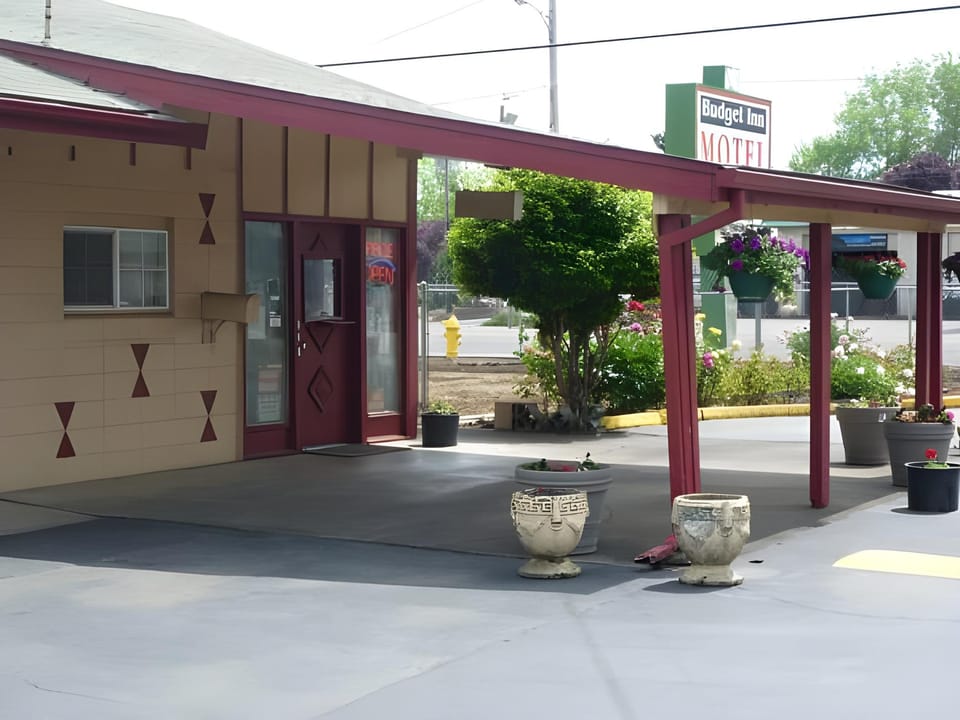 Budget Inn Motel Motel in Clackamas County