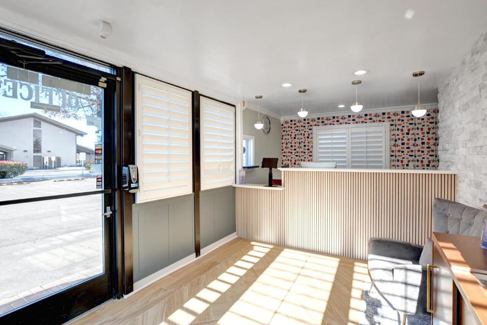 Signature Inn Medford Downtown Hotel in Medford
