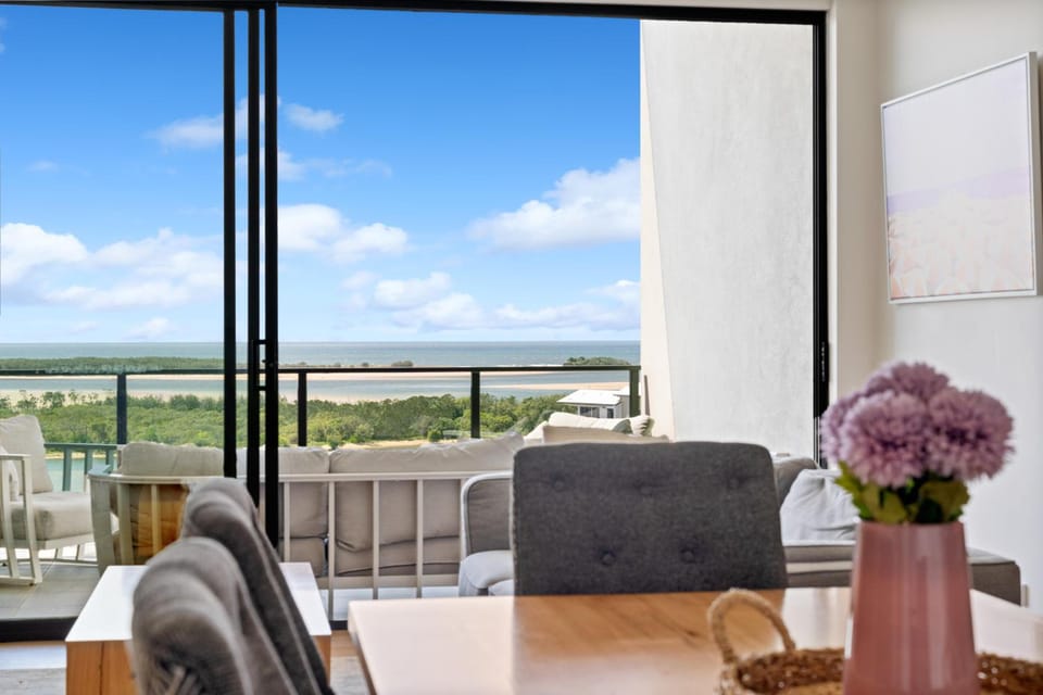 Direct Collective - Rhythm on Beach Apartment hotel in Maroochydore