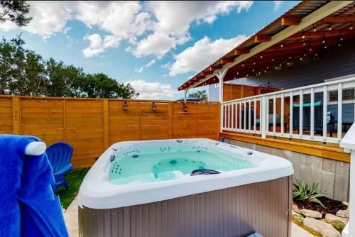 Blue Getaway Hotel in Kerrville