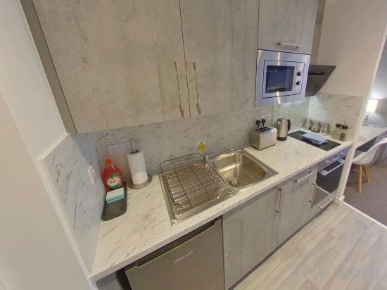 CovStays – Signature House - Modern City Studios Hotel in Coventry