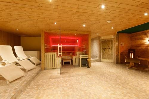 Kaserstube Ferienwohnungen Hotel in Tyrol