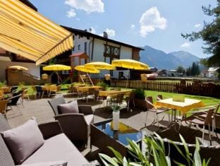 Kaserstube Ferienwohnungen Hotel in Tyrol