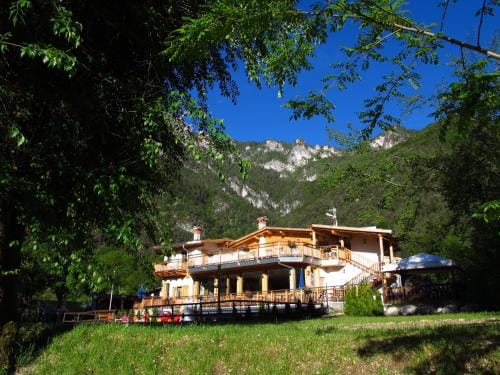 Camping Al Lago Ledro Hotel in Ledro
