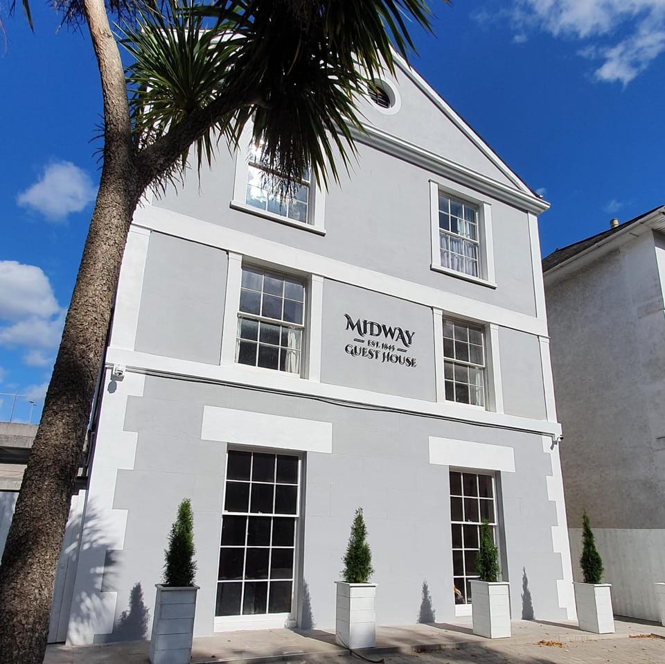 Midway Guest House Hotel in Torquay