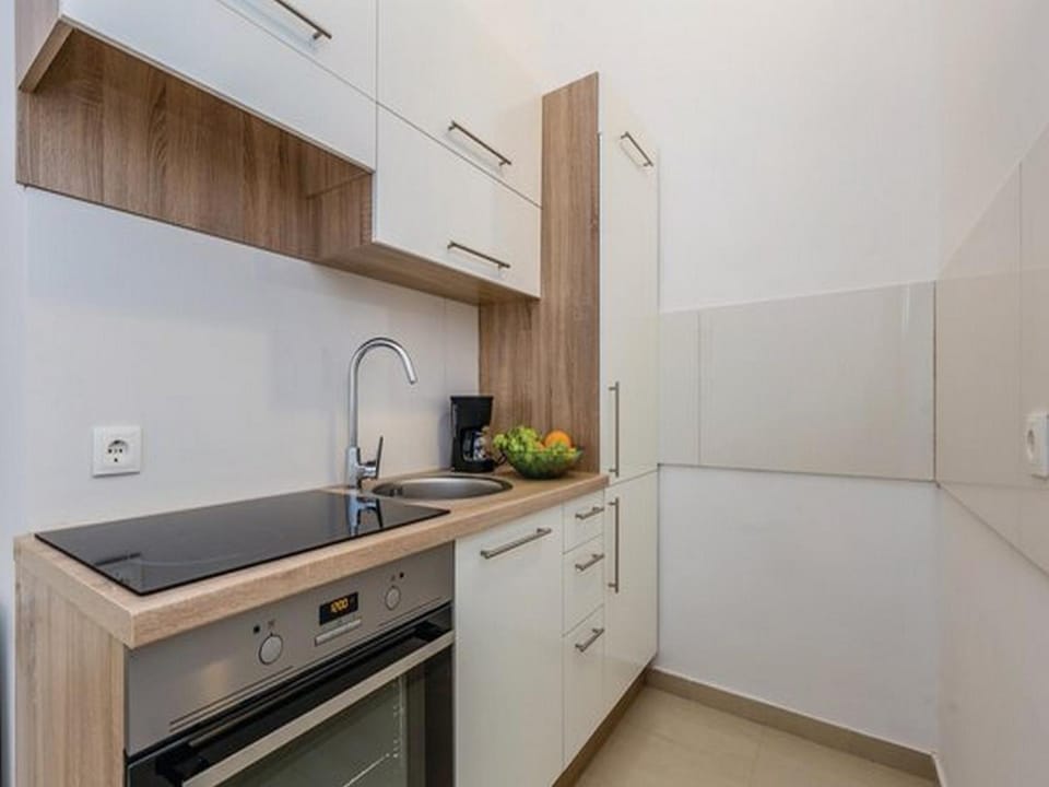 Apartments Villa Kim Hotel in Lika-Senj County