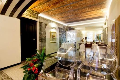 Camere La Meridiana Hotel in Domodossola