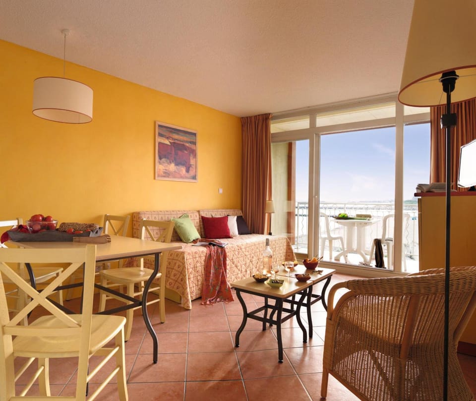 SOWELL RESIDENCES Les Sablons Hotel in La Grande-Motte