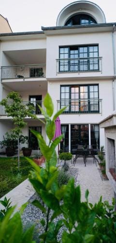 Nomad Rooms Hotel in Mostar