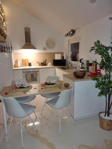 La Love Story Lodge in Wallonia, Belgium